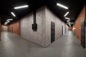 La Iluminación en el Diseño de Interiores: Cómo Transformar Espacios con Luz